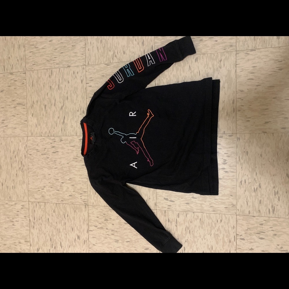 Kids Jordan long sleeve shirt